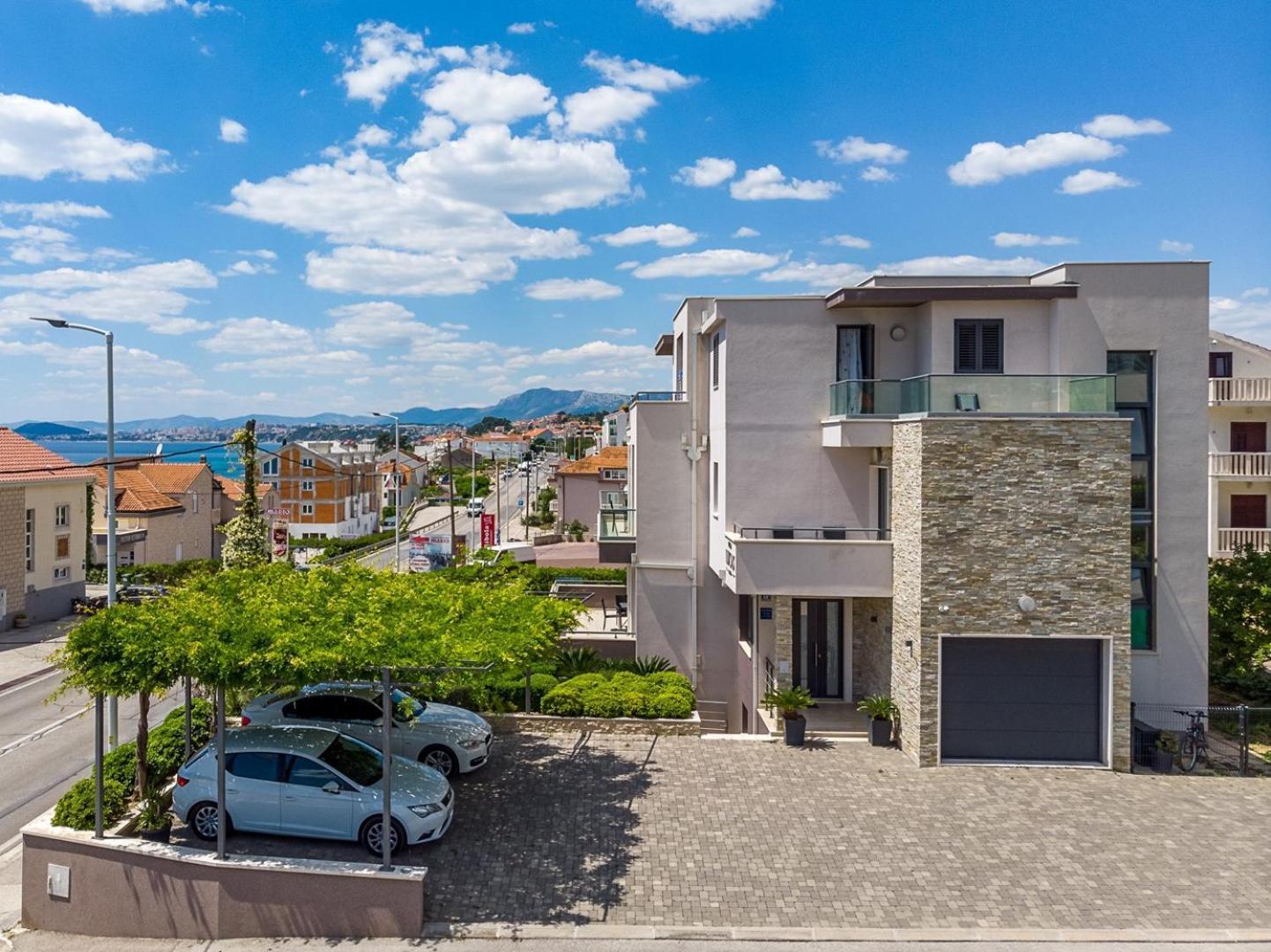 Luxury Villa Lucas With Heated Pool, Whirlpool, Sauna, 14 Pax Podstrana Exterior foto