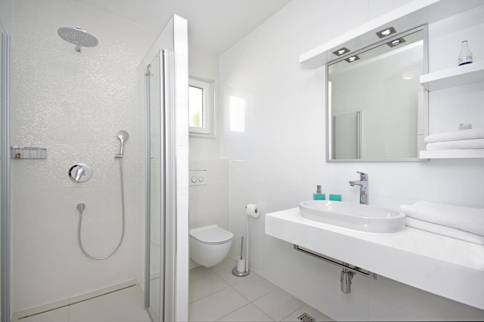 Luxury Villa Lucas With Heated Pool, Whirlpool, Sauna, 14 Pax Podstrana Exterior foto